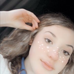 Meet your Posher, Evie